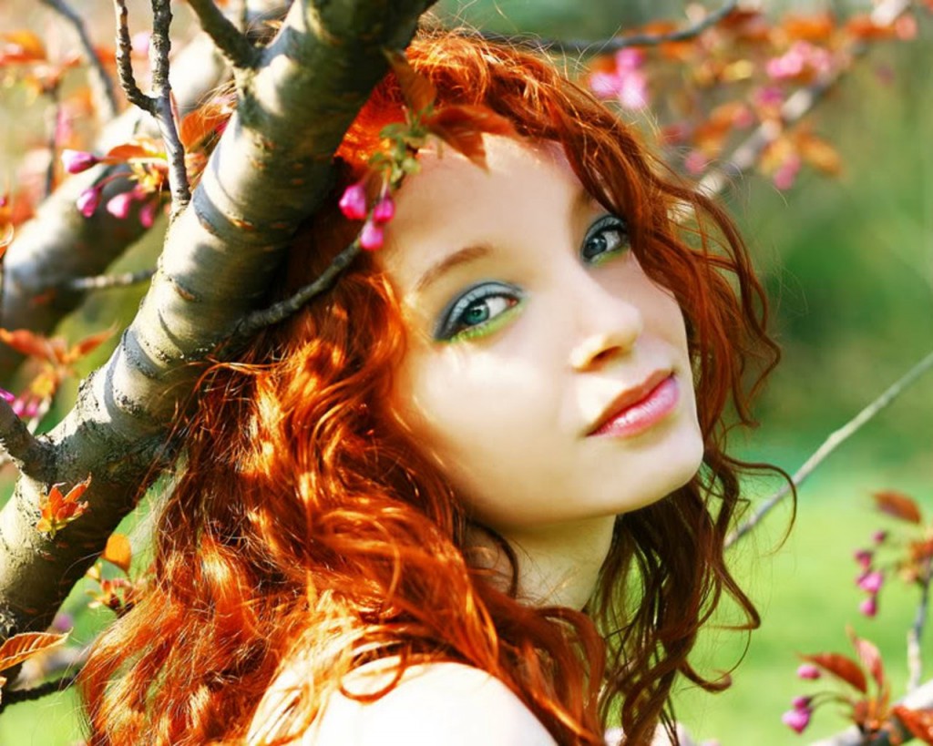girl-with-red-hair-and-autumn-tree