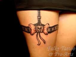 tatuaje liga en la pierna2