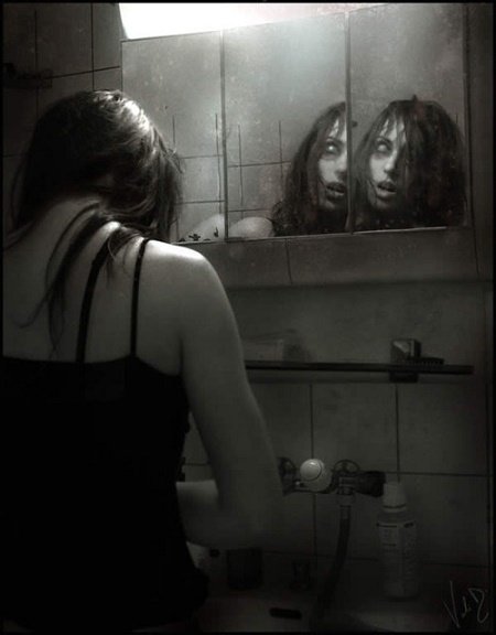 mirror-macabre2
