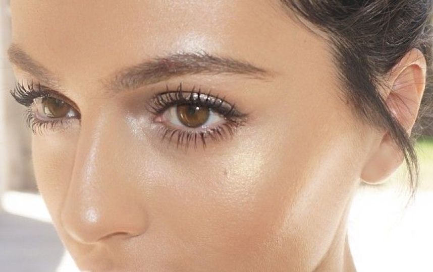 all-about-the-latest-beauty-trend-strobing-and-how-to-do-it