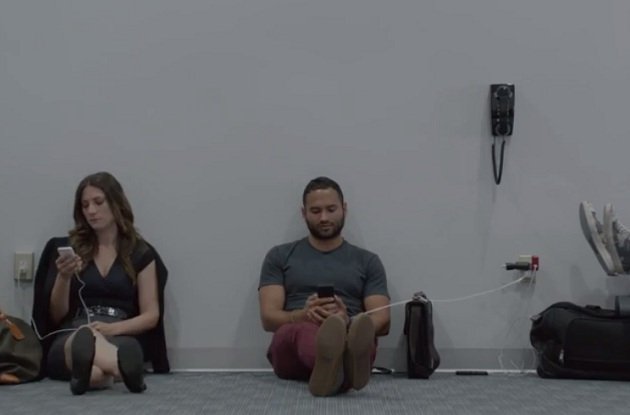 Samsung se burla de nuevo de los poseedores de un iPhone