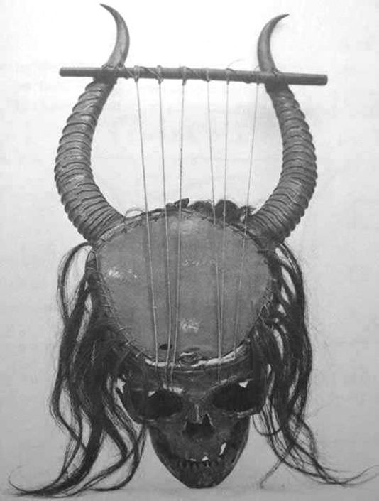 Lira con una Cabeza Humana