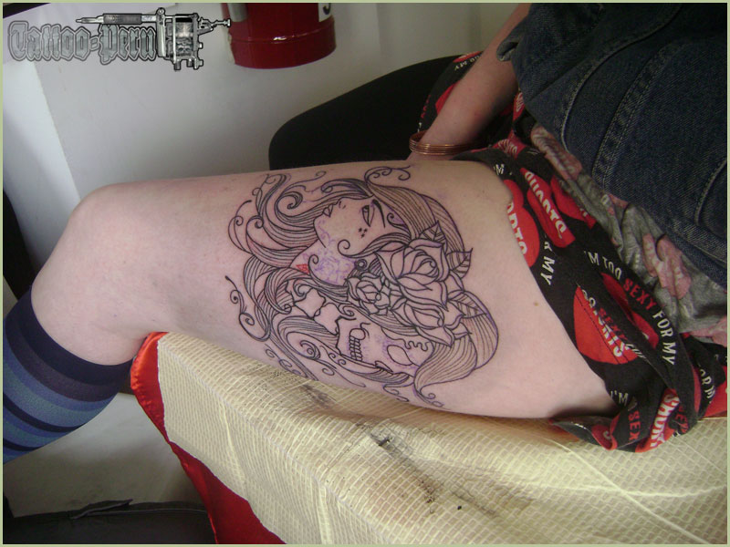 01_tatuaje_en_la_pierna