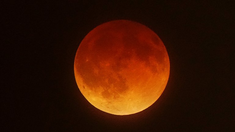 En la madrugada del miércoles se producirá una nueva "Luna Roja"