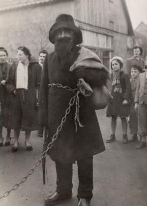 9-escalofriantes-monstruos-navideños-en-diferentes-culturas-del-mundo-5