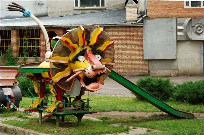 Parques infantiles que parecen inspirados en pesadillas