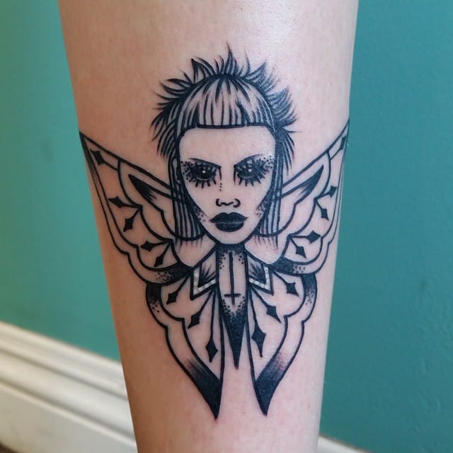 Err ... bien! Mariposa Yolandi por Connie.